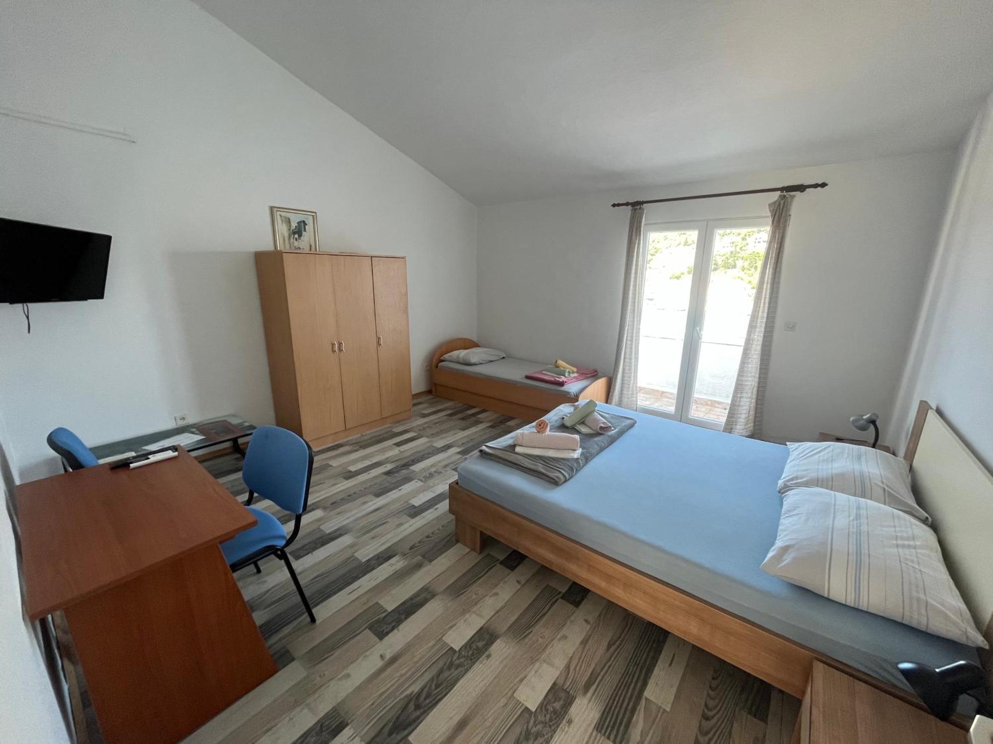 Apartments Peronja Jelsa Seafront Exterior foto