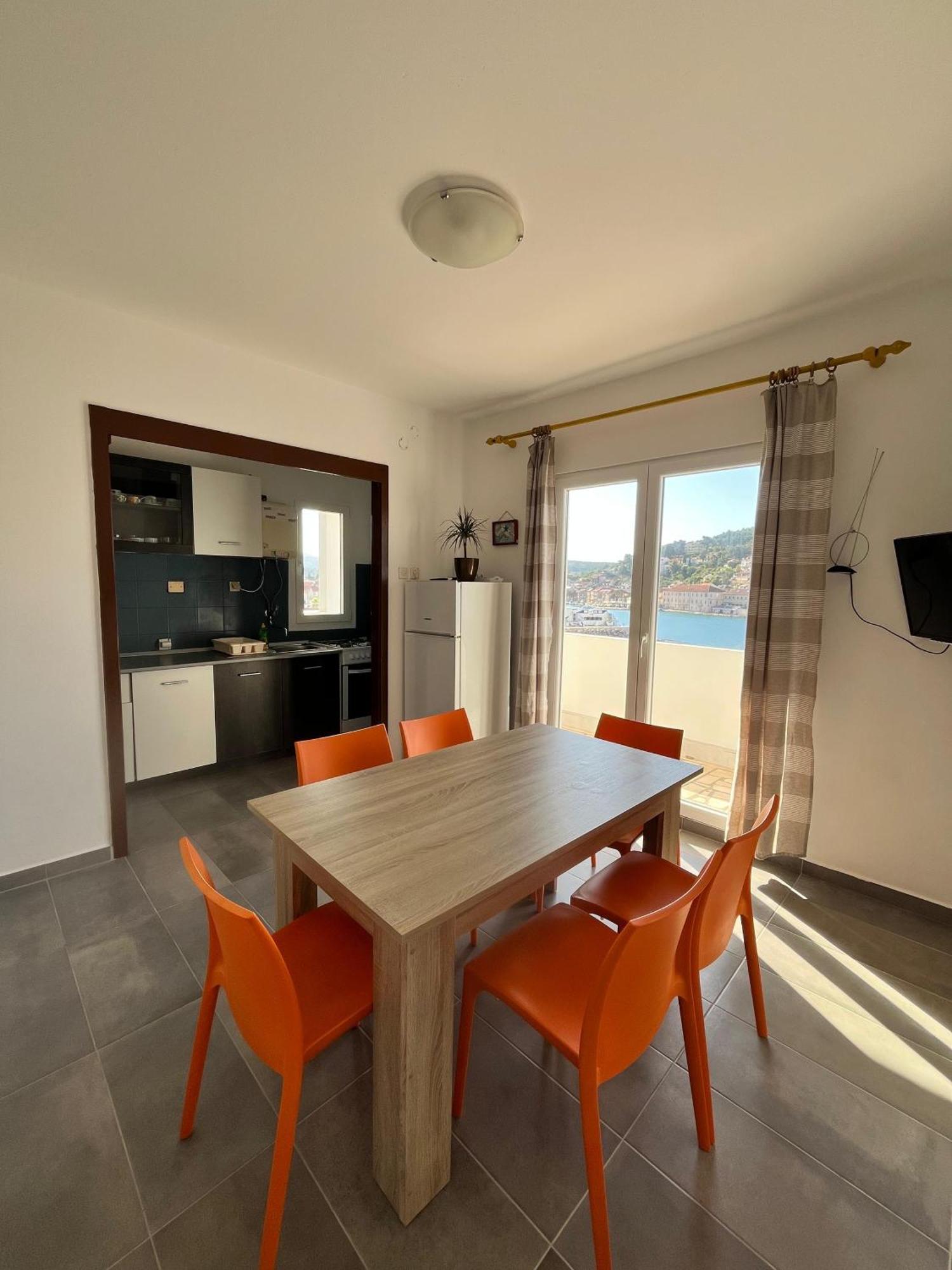 Apartments Peronja Jelsa Seafront Exterior foto